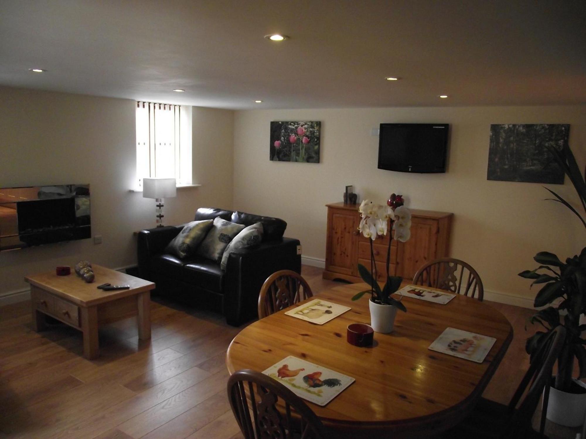 Carpenters Cottages Llanishen 외부 사진