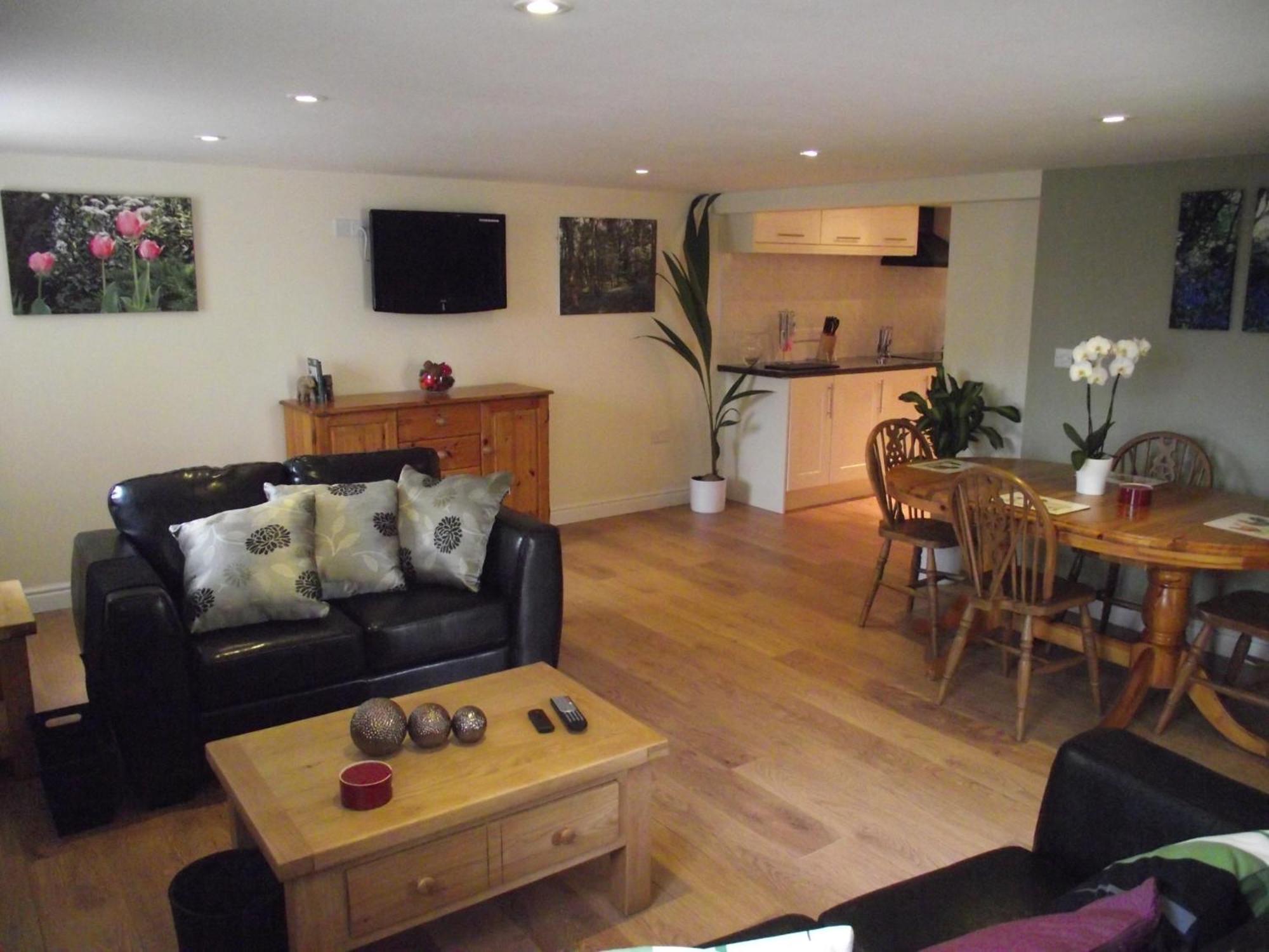 Carpenters Cottages Llanishen 외부 사진